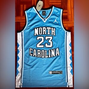 Michael Jordan Throwback North Carolina NCAA Basketball Jersey NWT
